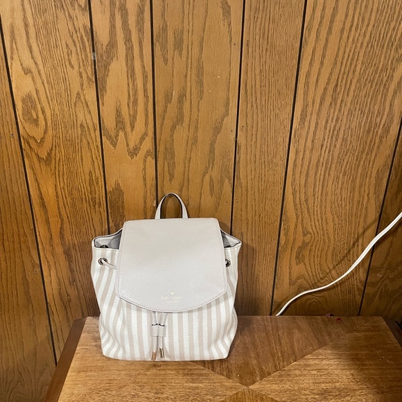 Kate Spade ♠️ " Mulberry St Breezy Striped Backpack - Picture 8 of 15